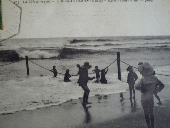 Sauvetage et securit&eacute; de la baigande &agrave; lacanau oc&eacute;an : le bain &agrave; la Corde
