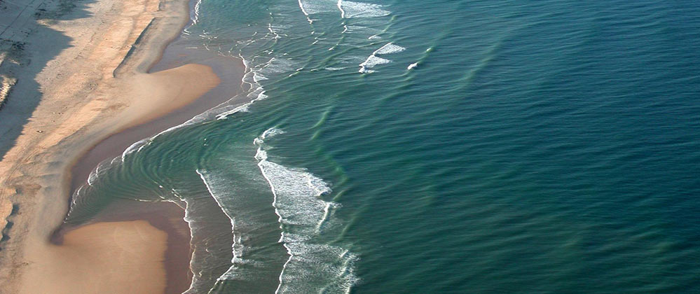 banc de sable et baine sur la plage