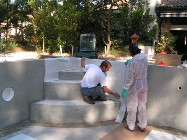 Construire un escalier de piscine en beton armé